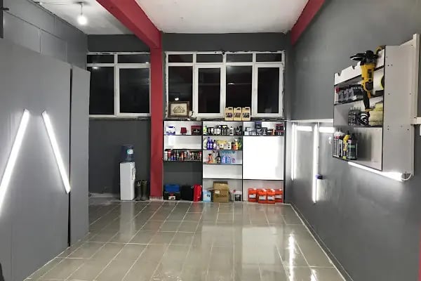 Garage Plus - Resim 14