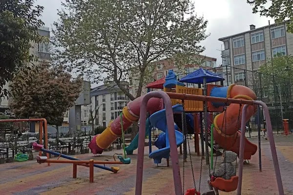 Öğretmen Hakkı Doğan Parkı - Resim 5