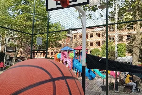 Öğretmen Hakkı Doğan Parkı - Resim 13