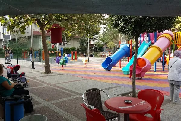 Öğretmen Hakkı Doğan Parkı - Resim 7