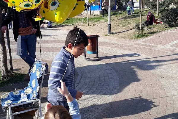 Öğretmen Hakkı Doğan Parkı - Resim 15
