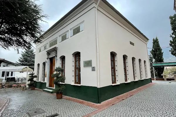 Üftade Camii ve Türbesi - Resim 4