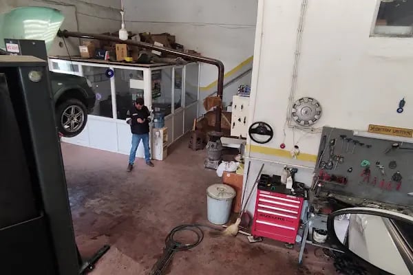 Kardeşler Oto Bakım ve Onarım Servisi - Resim 14