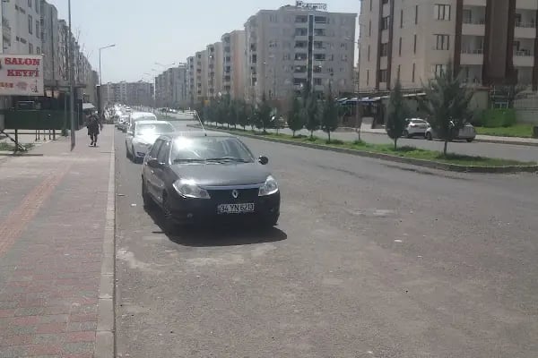 Aras Kargo Bağlar Şubesi - Resim 4