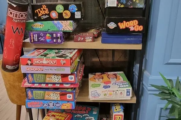 Periwinkle Patisserie / Periwinkle XL Board Game Cafe - Resim 20