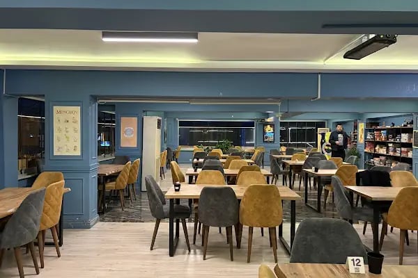 Periwinkle Patisserie / Periwinkle XL Board Game Cafe - Resim 5