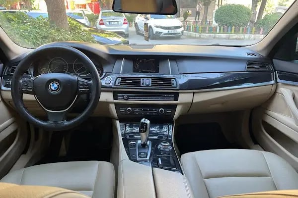 İzmir Lüks Araç Kiralama-Platin Oto Kiralama - Resim 16