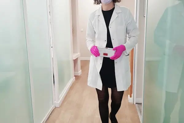 DK Klinik (Dermatology and Hair Transplant Antalya) - Resim 19