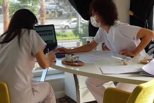 DK Klinik (Dermatology and Hair Transplant Antalya) - Resim 6