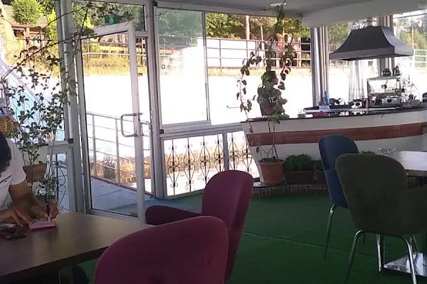 Cafe Duba Restaurant - Resim 19