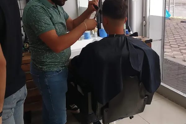 Hakan karlı erkek kuaförü - Resim 13