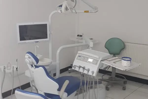 kars dent ağız ve diş sağlığı polikliniği - Resim 5