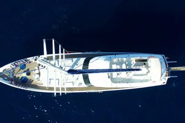 İremia Marine - Resim 1