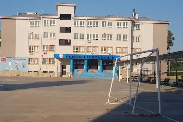 Pamukeli Ortaokulu - Resim 1