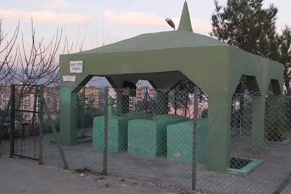 Sadık Dede Türbesi - Resim 5