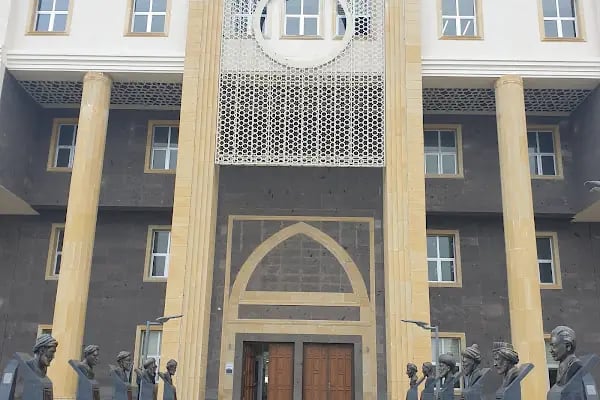 Ondokuz Mayıs Üniversitesi Merkez Kütüphanesi - Resim 2