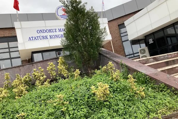 Ondokuz Mayıs Üniversitesi Merkez Kütüphanesi - Resim 16