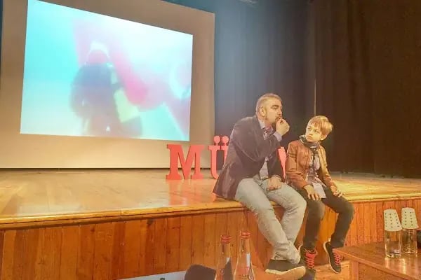 İbrahim Üzümcü Konferans Salonu - Resim 5