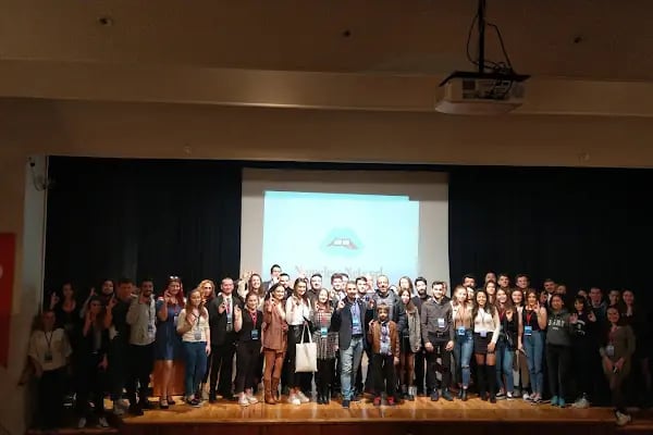 İbrahim Üzümcü Konferans Salonu - Resim 16