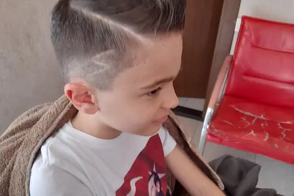 Berber'k Erkek Saç Tasarım Salonu - Resim 11