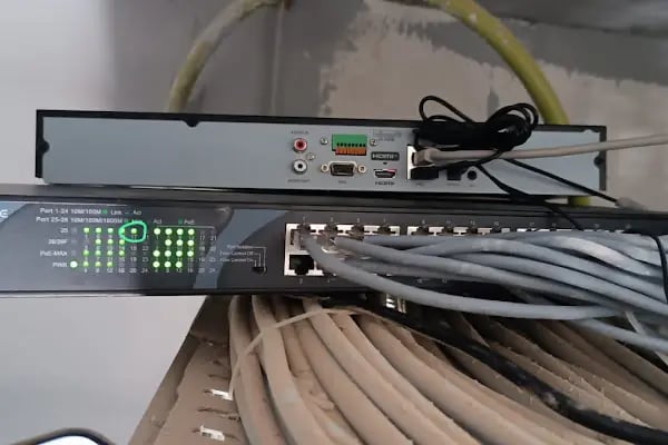 Yale Elektrik Elektronik Güvenlik sistemleri Uydu sistemleri elektrikçi - Resim 4