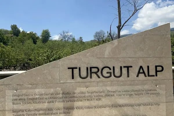 Turgut Alp Türbesi - Resim 10
