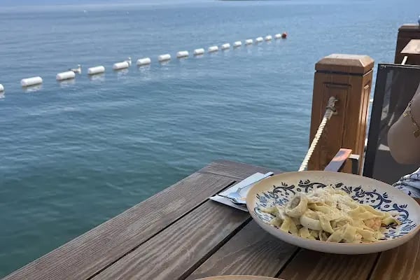 Capri Beach Restaurant - Resim 3