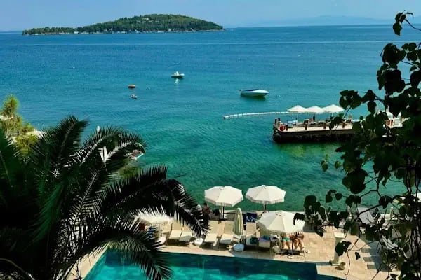 Capri Beach Restaurant - Resim 4