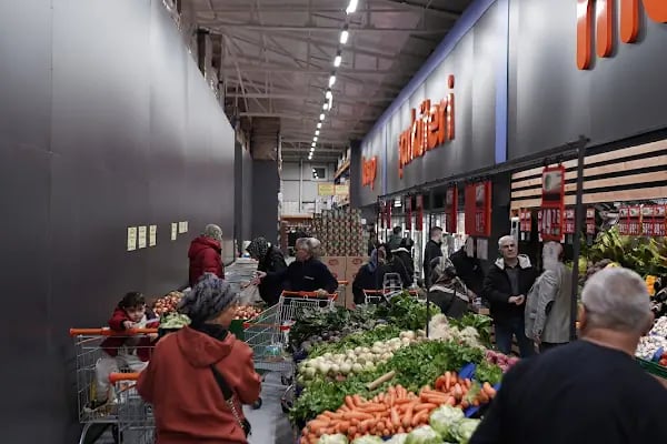 Özbereket Gross Perakende ve Toptan Sebze Meyve Hali - Resim 4