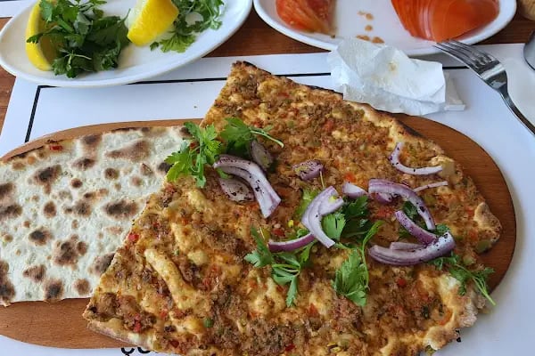 Kürekte Lahmacun Çorlu - Resim 5