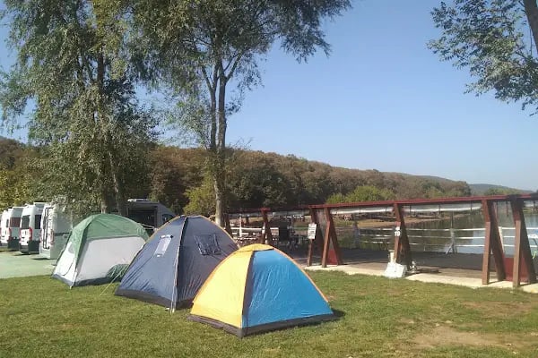 POYRAZLAR CARAVAN CAMPİNG - Resim 16