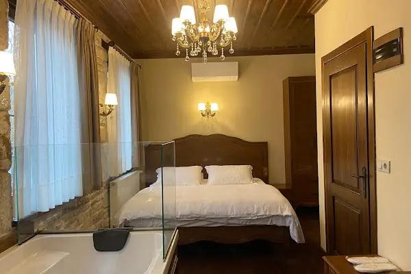 Dionysos 1789 Boutique Hotel - Resim 5