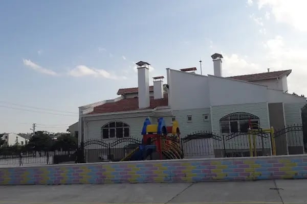 Öğretmen Fuat Altan Anaokulu - Resim 9