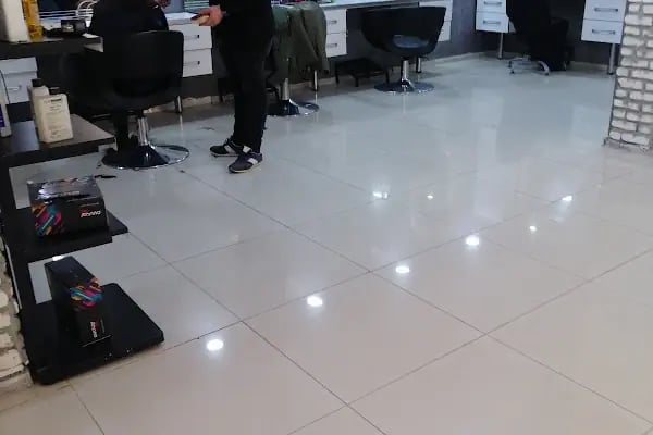 Golden Hands Bayan Kuafor Salonu - Resim 8