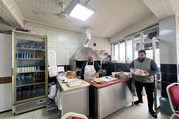 Reşat Ustanin Yeri - Resim 1