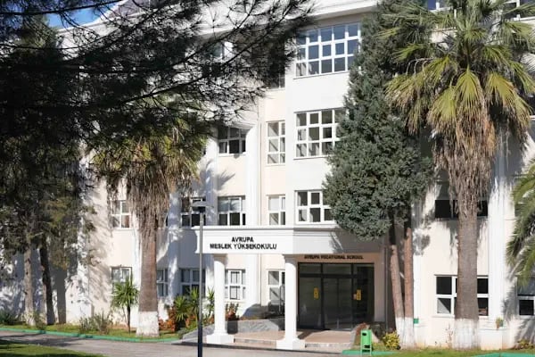 Avrupa Meslek Yüksekokulu - Resim 4