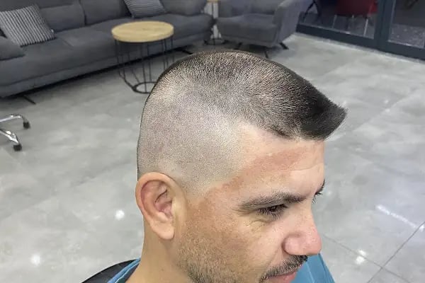 Saloon Fatih Erkek Kuaförü - Resim 17