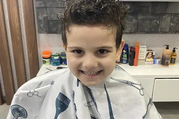 Saloon Fatih Erkek Kuaförü - Resim 19