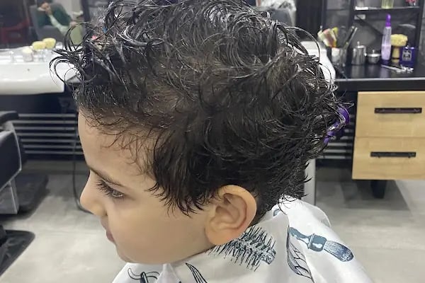 Saloon Fatih Erkek Kuaförü - Resim 16