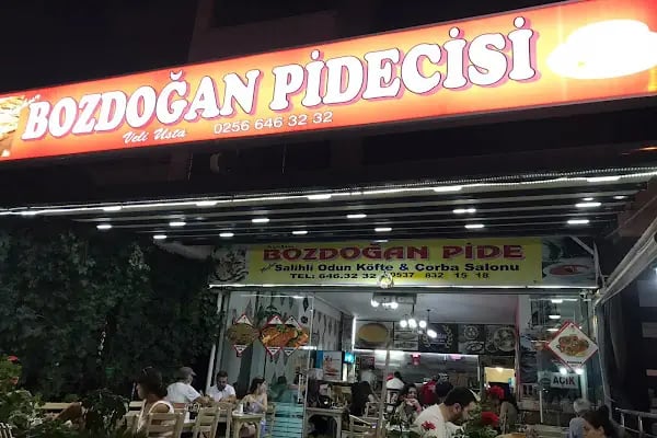 MEŞHUR BOZDOĞAN PİDECİSİ GÜZEL ÇAMLI MİLLİPARK CADDESİ Carrefoursa karşısı - Resim 1
