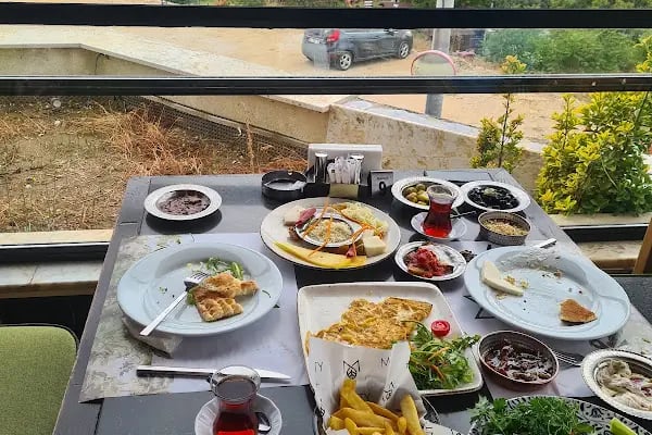 Misi mimoza cafe &amp; restoran - Resim 4