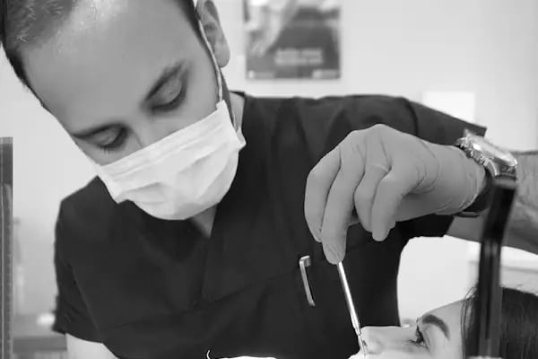 Hüseyin Muhtar Ortodonti Diş Kliniği - Resim 16