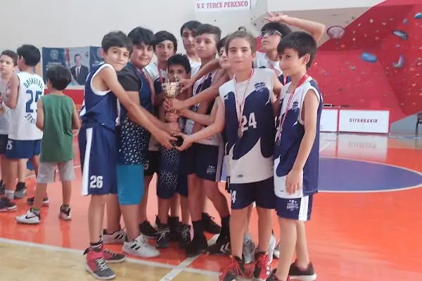 Köşkler Spor Salonu - Resim 14