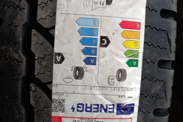 Savaş Petlas Oto Lastik - Resim 16