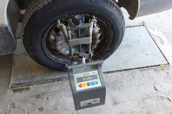 Savaş Petlas Oto Lastik - Resim 11