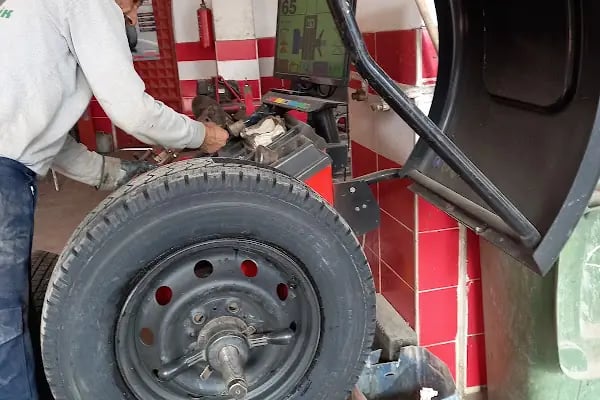 Savaş Petlas Oto Lastik - Resim 8