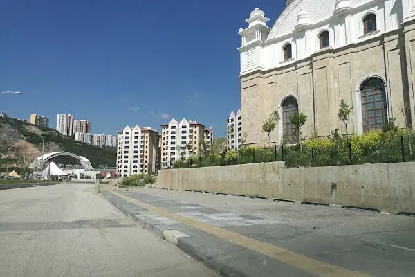 İmamı Azam Cami - Resim 3