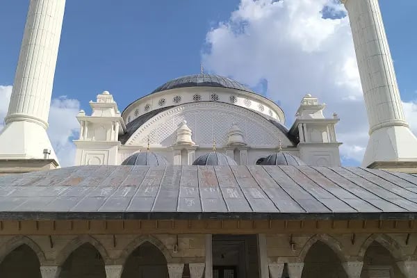İmamı Azam Cami - Resim 5