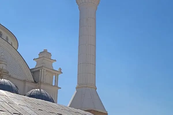İmamı Azam Cami - Resim 6