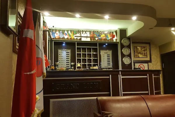 GRAND LION HOTEL - Resim 5